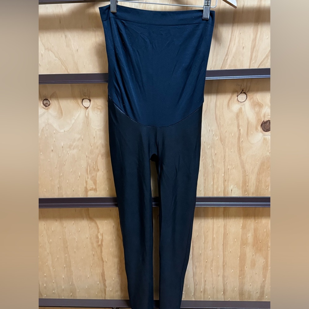 Spanx Maternity leggings size medium